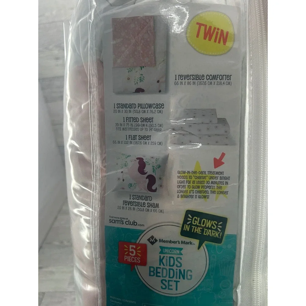 Member's Mark Unicorn Kids Bedding Set Twin 5 Piece Glow in the Dark Pink New